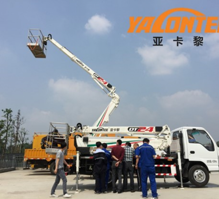 高空作業(yè)車(chē)如何制定緊急救援計(jì)劃