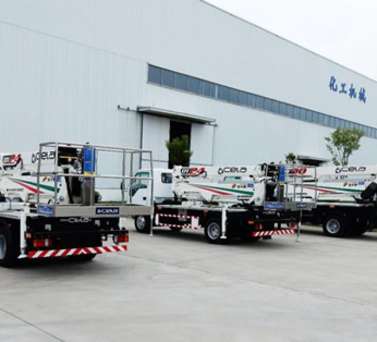 車(chē)載式高空作業(yè)車(chē)廠家具備哪些優(yōu)勢(shì)？?jī)?yōu)質(zhì)車(chē)載式高空作業(yè)車(chē)生產(chǎn)廠家推薦：亞卡黎實(shí)業(yè)